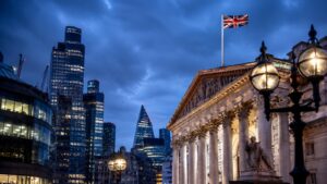 La Bolsa de Londres prepara un mercado nocturno para productos cotizados desde 2027.