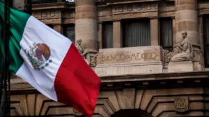 Banxico adelantó al 26 de agosto la presentación de su Informe Trimestral.