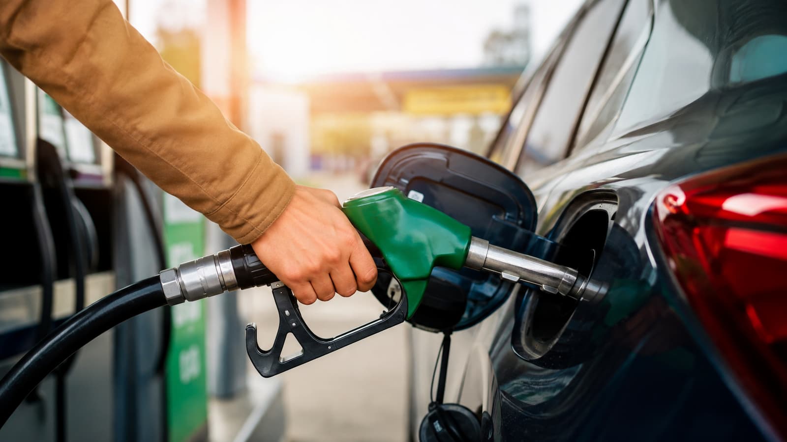 Gasolina y diésel seguirán bajo referencias pactadas con límites frente al mercado global.
