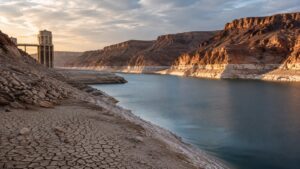 Lake Powell cae a un mínimo histórico mientras México vigila agua energía y agricultura.